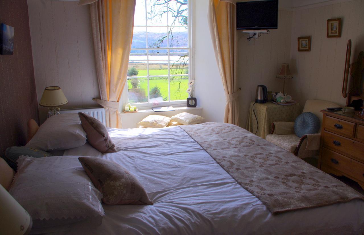 Gogarth Hall Farm Holidays Pennal Bagian luar foto